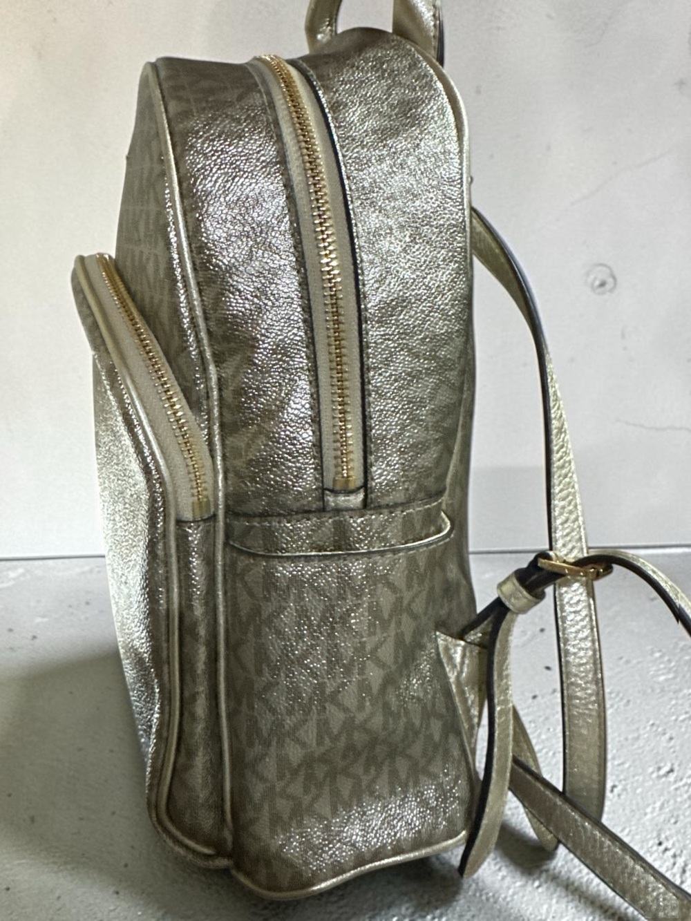 Michael Kors Metallic Gold Medium Backpack Gold hardware (2 c/o bottom pipe) - Picture 8 of 17